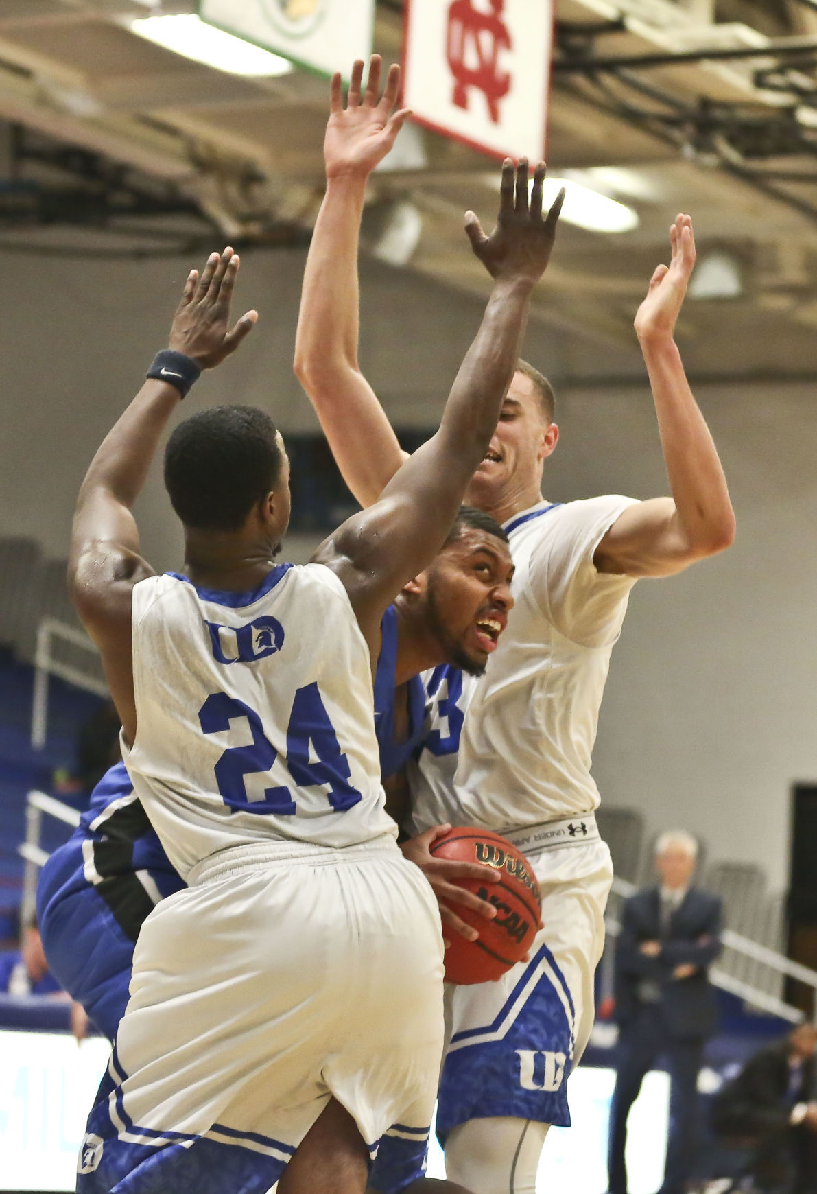 Millikin Mens Basketball 18 11.08.18.JPG